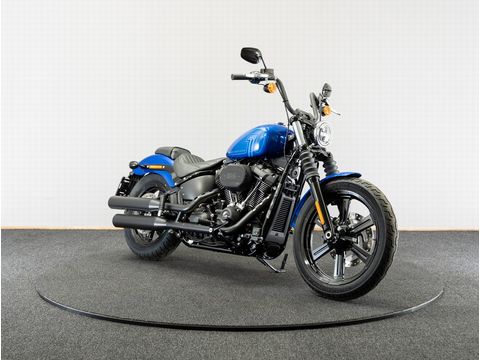  Street Bob 114