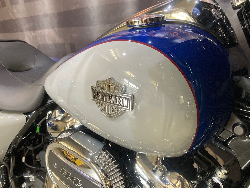 Tour Touring Street glide Special FLHXS  Tour Touring Street glide Special FLHXS