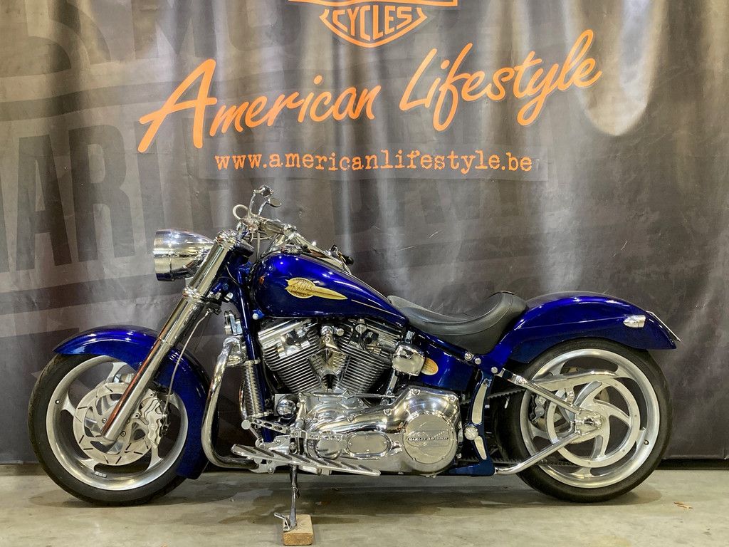 Chopper Softail Custom FXST  Chopper Softail Custom FXST