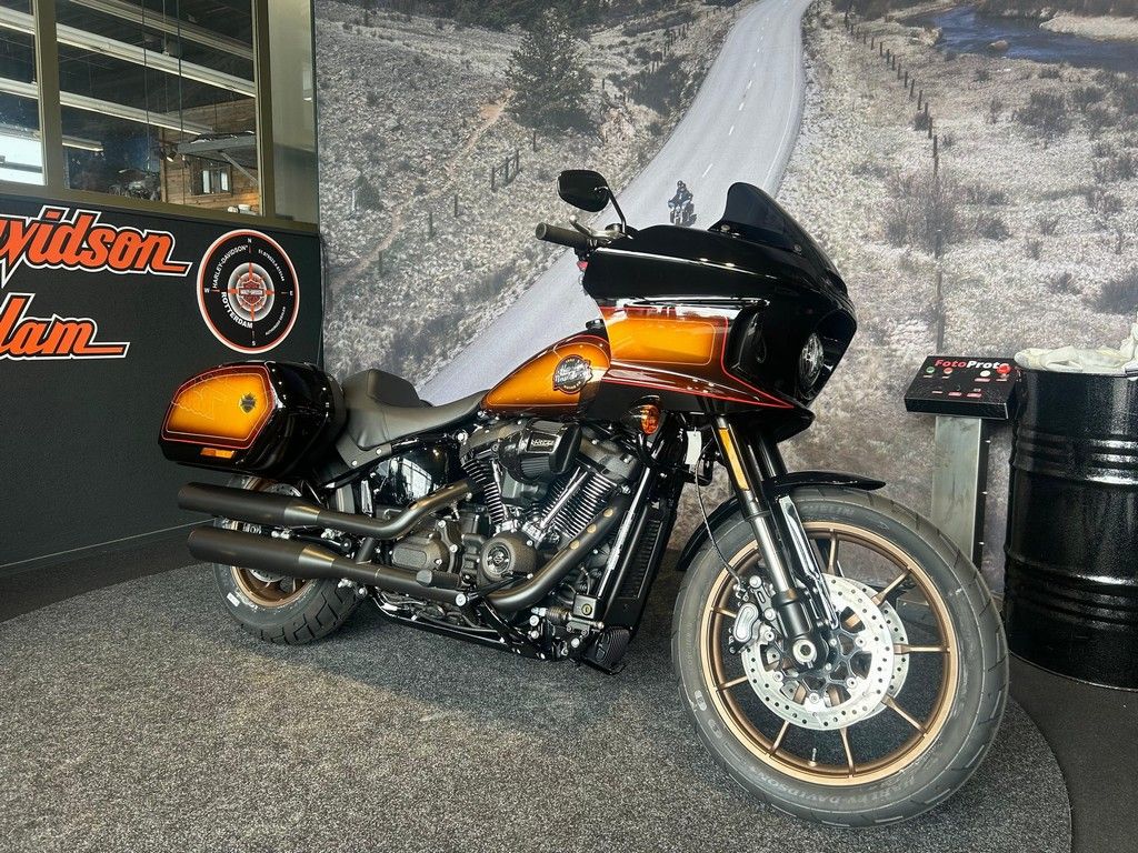  SOFTAIL FXLRST LOW RIDER ST Custom Colour