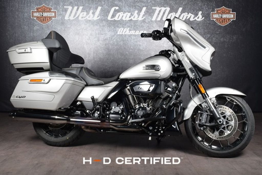  FLHXSE CVO Street Glide BTW motor!