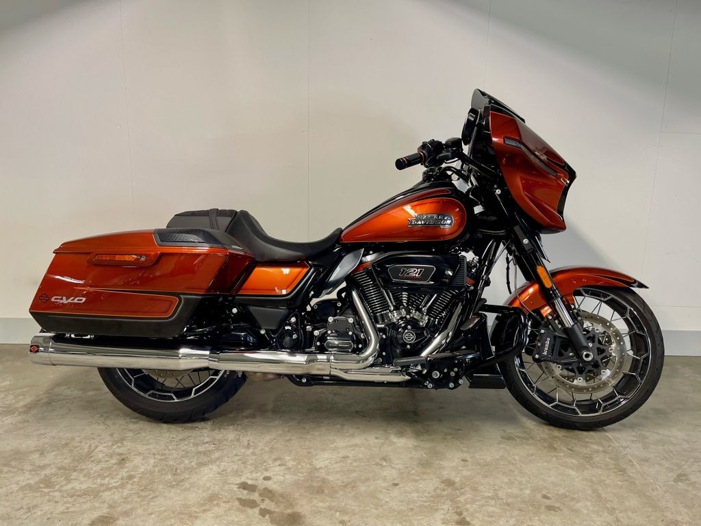  TOURING CVO FLHXSE CVO STREET GLIDE