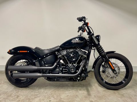  SOFTAIL FXBB STREET BOB met elektronisch regelbare uitlaat