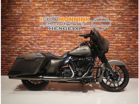  FLHXSE Street Glide CVO 117