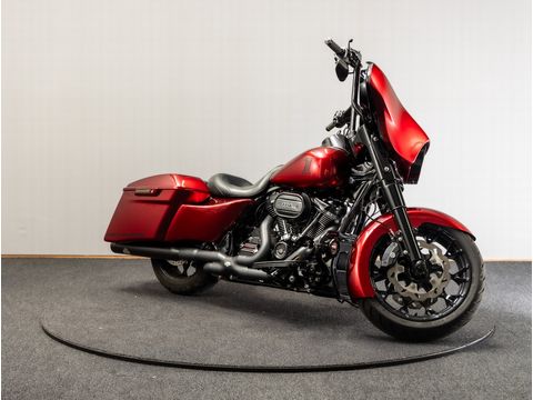  FLHXS Street Glide Special