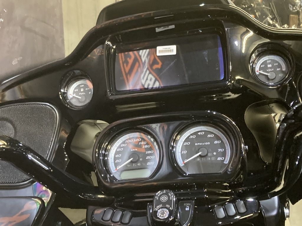 Tour Touring Road Glide Limited FLTRK  Tour Touring Road Glide Limited FLTRK