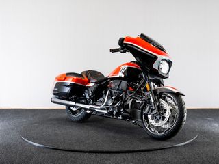  FLHXSE CVO Street Glide Solid Colour