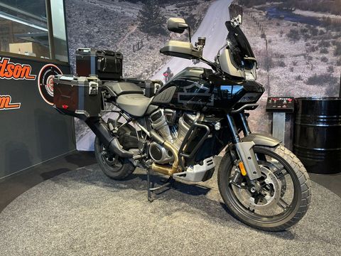  Pan America 1250 Special