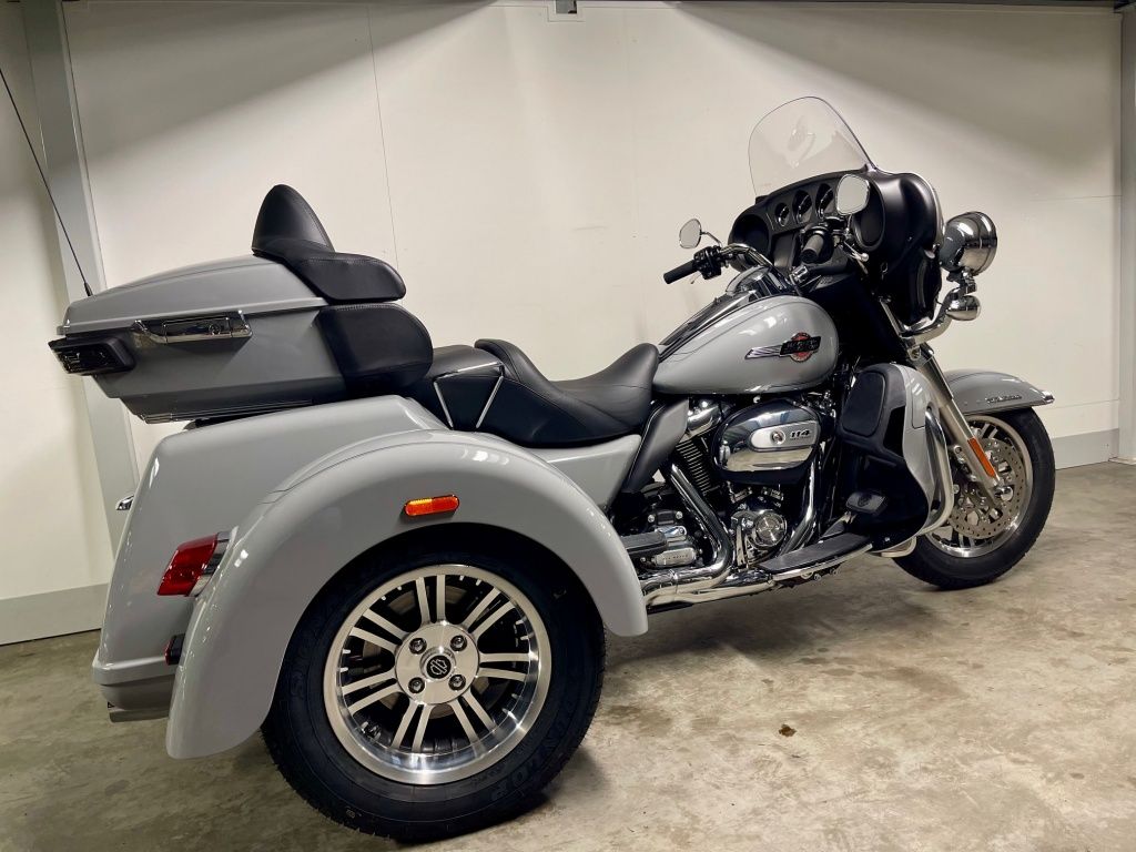 TRIKE FLHTCUTG TRI GLIDE ULTRA  TRIKE FLHTCUTG TRI GLIDE ULTRA