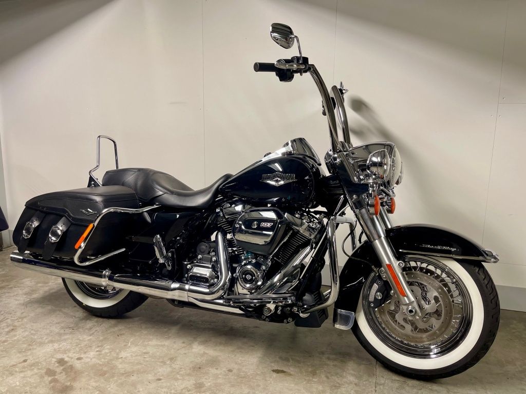 TOURING FLHRC ROAD KING CLASSIC  TOURING FLHRC ROAD KING CLASSIC