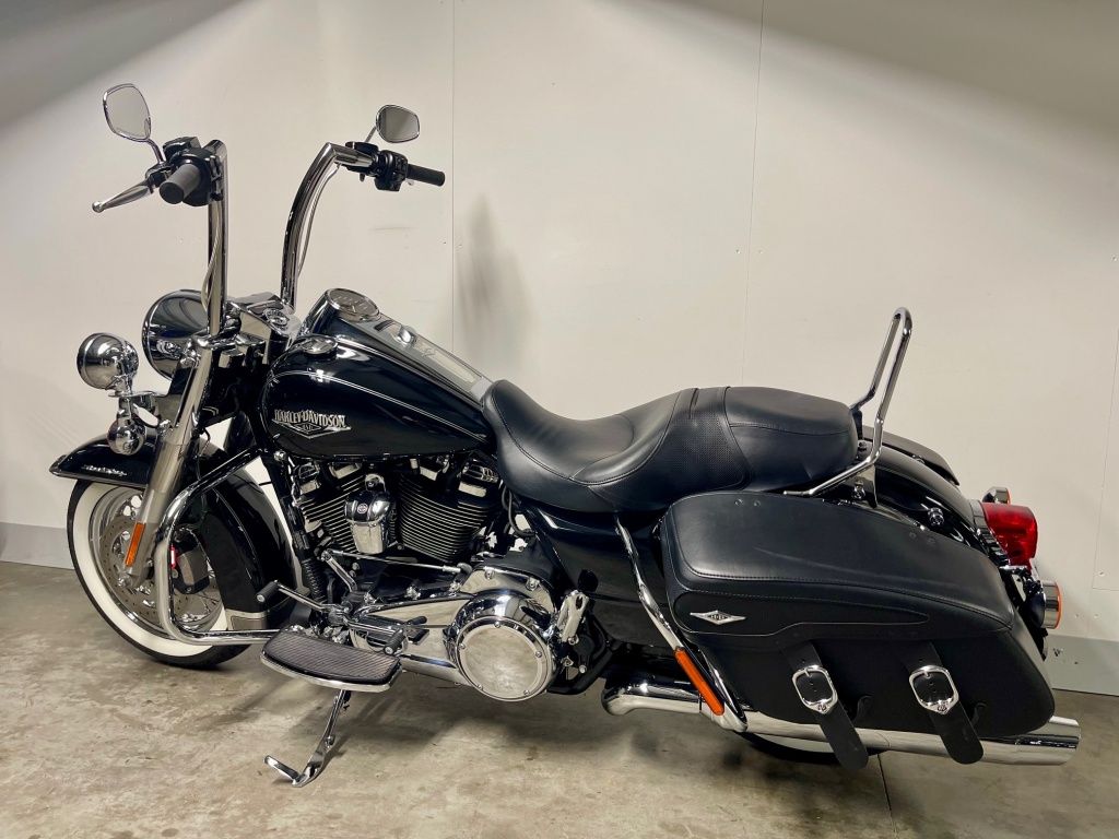 TOURING FLHRC ROAD KING CLASSIC  TOURING FLHRC ROAD KING CLASSIC