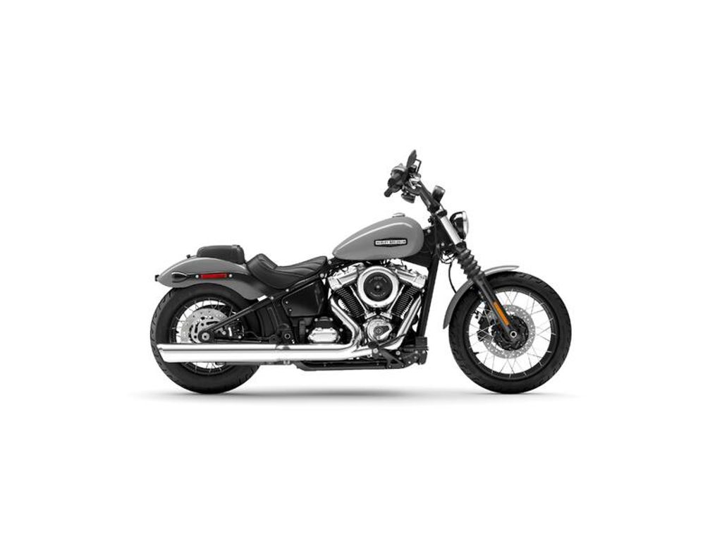  FXBBS SOFTAIL STREET BOB SPOKE WHEELS VAN 21.795 VOOR 18.995