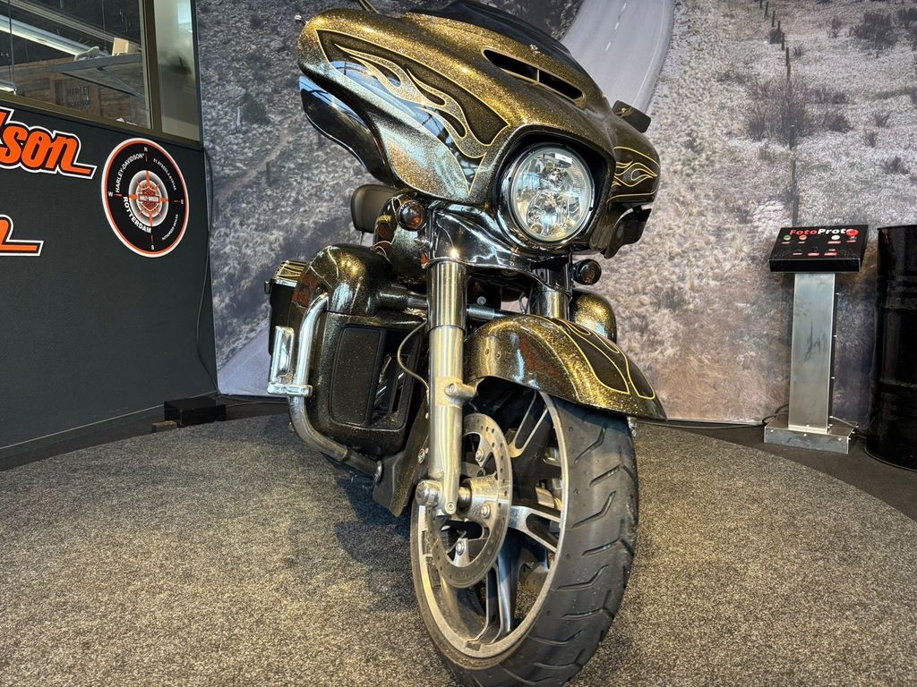 FLHXS STREET GLIDE  FLHXS STREET GLIDE