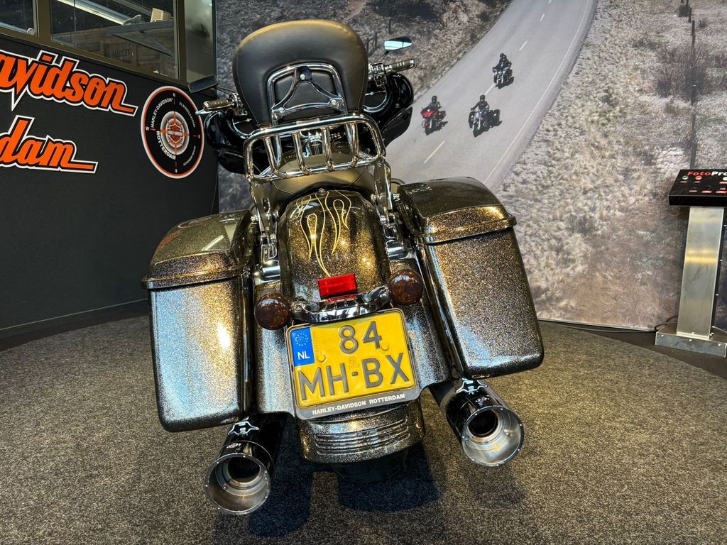 FLHXS STREET GLIDE  FLHXS STREET GLIDE