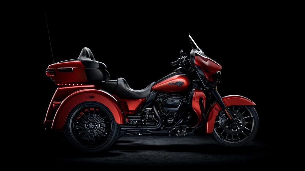 FLHTCUTG TRI GLIDE ULTRA  FLHTCUTG TRI GLIDE ULTRA