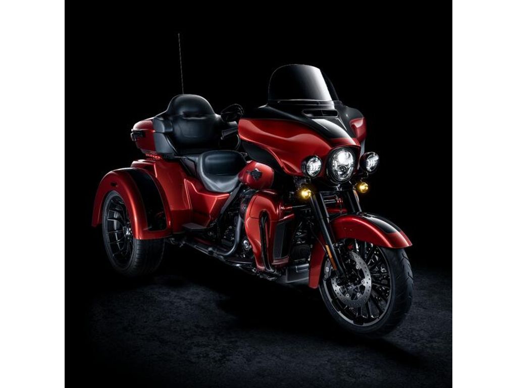 FLHTCUTG TRI GLIDE ULTRA  FLHTCUTG TRI GLIDE ULTRA