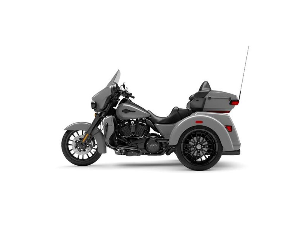 FLHTCUTG TRI GLIDE ULTRA  FLHTCUTG TRI GLIDE ULTRA