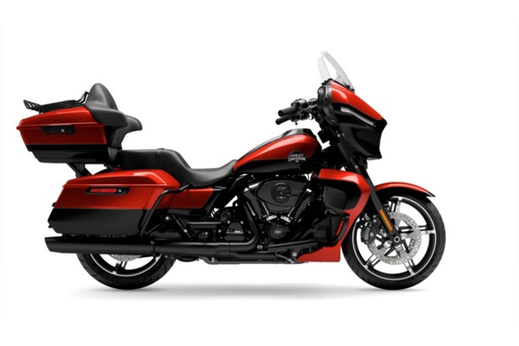  FLHXU Street Glide Ultra Whiskey Fire Vivid Black