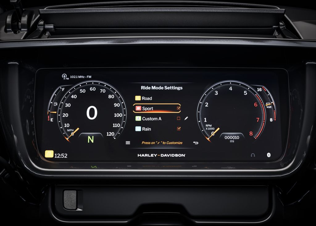 Street Glide  Special Blacked Out 117'' Mystic Shift  Street Glide  Special Blacked Out 117'' Mystic Shift