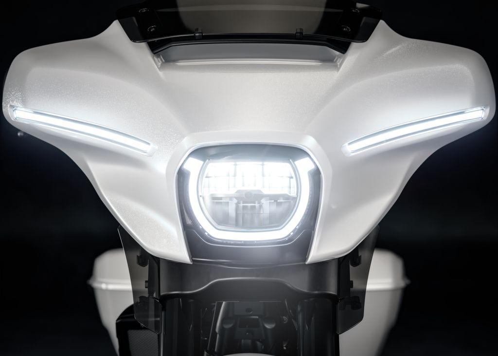 Street Glide  Special Blacked Out 117'' Mystic Shift  Street Glide  Special Blacked Out 117'' Mystic Shift