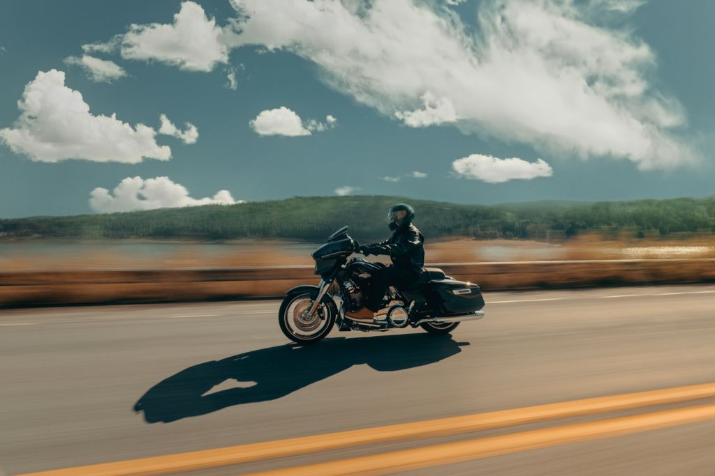 Street Glide  Special Blacked Out 117'' Mystic Shift  Street Glide  Special Blacked Out 117'' Mystic Shift