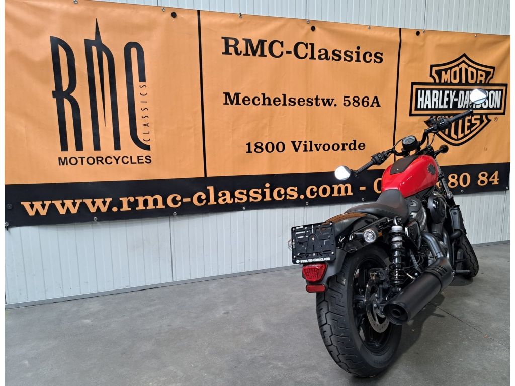 Cruiser SPORT - NIGHTSTER 975  Cruiser SPORT - NIGHTSTER 975