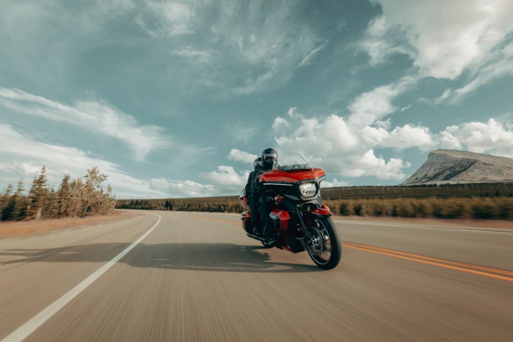 Street Glide  Ultra Blacked Out 117''  Street Glide  Ultra Blacked Out 117''