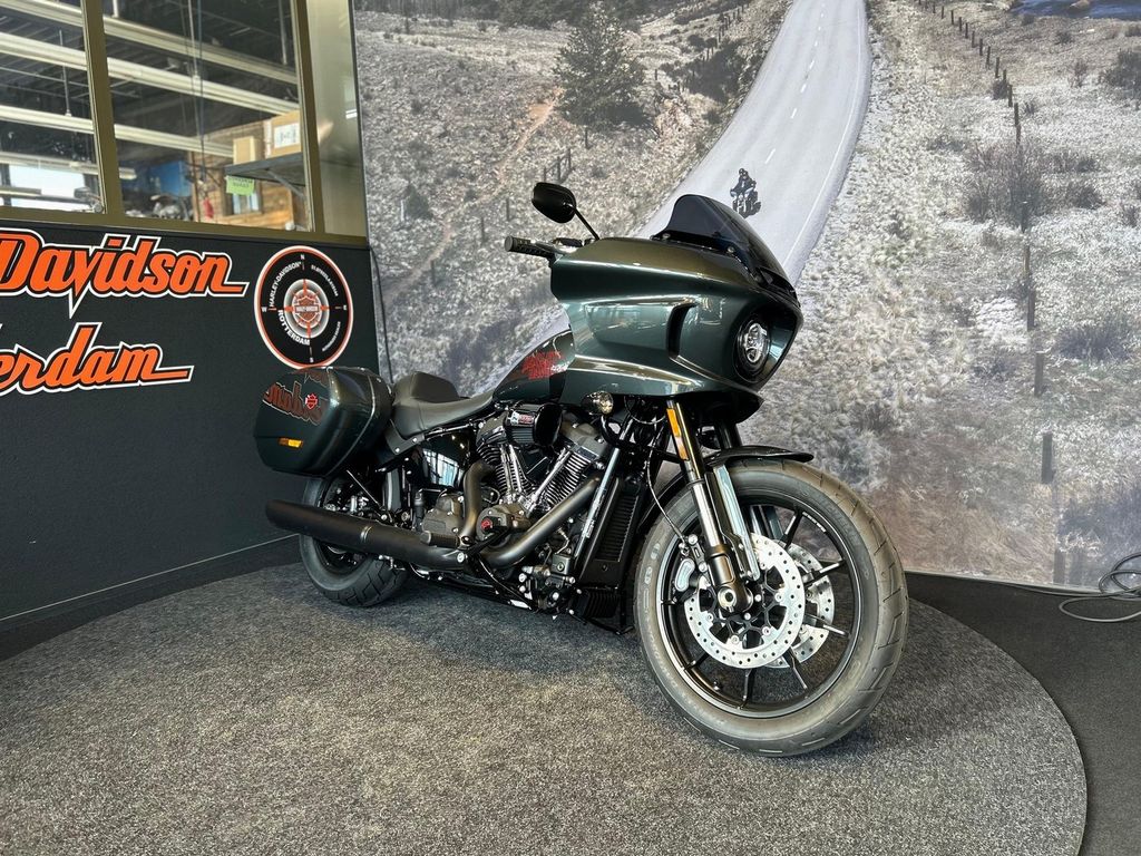  SOFTAIL FXLRST LOW RIDER ST Black Trim - Solid Color