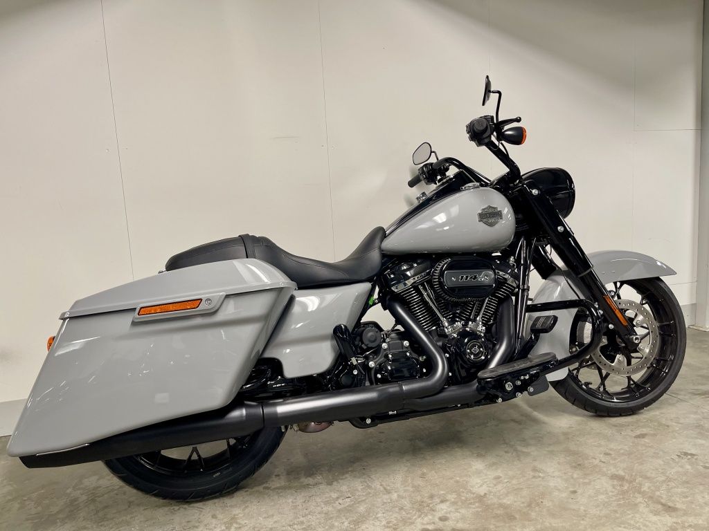 TOURING FLHRXS ROAD KING SPECIAL  TOURING FLHRXS ROAD KING SPECIAL