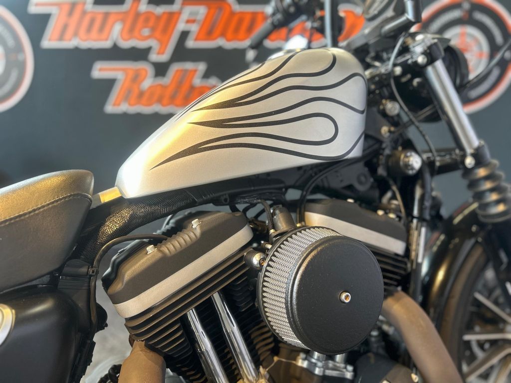 XL 883N IRON  XL 883N IRON