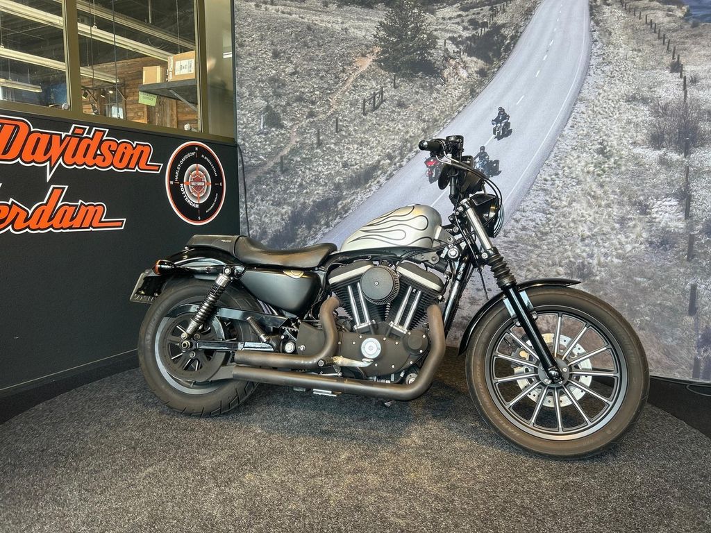  XL 883N IRON