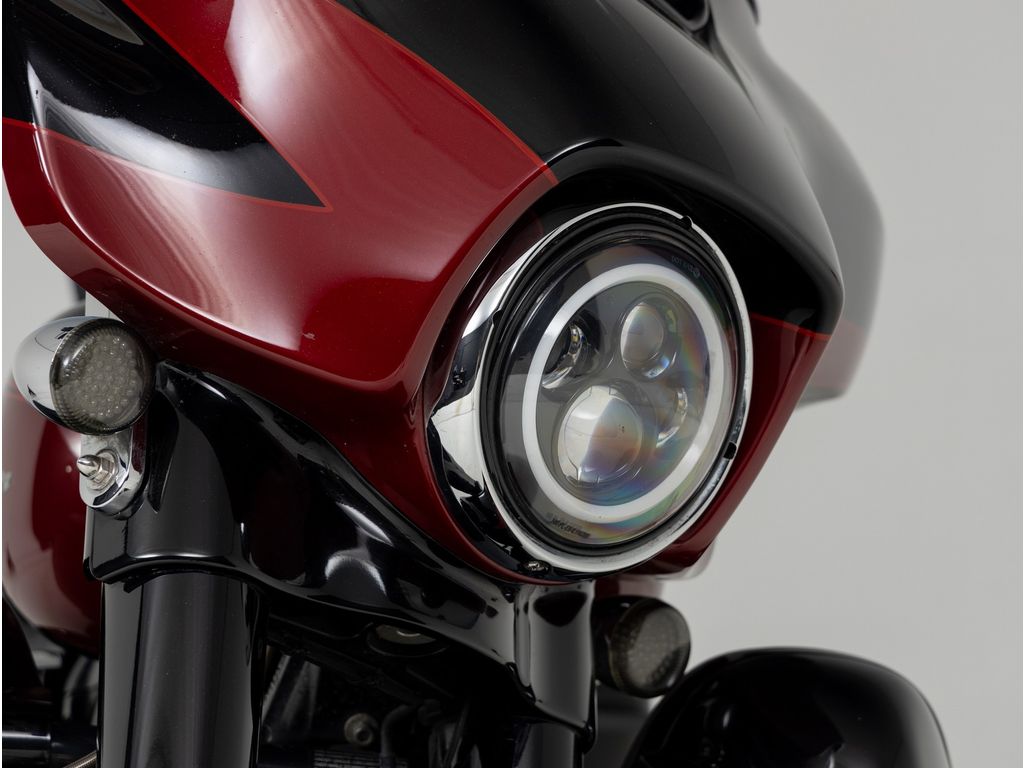 CVO Street Glide  CVO Street Glide