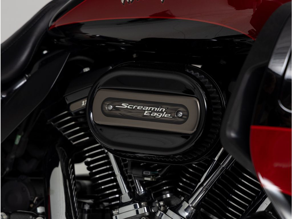 CVO Street Glide  CVO Street Glide