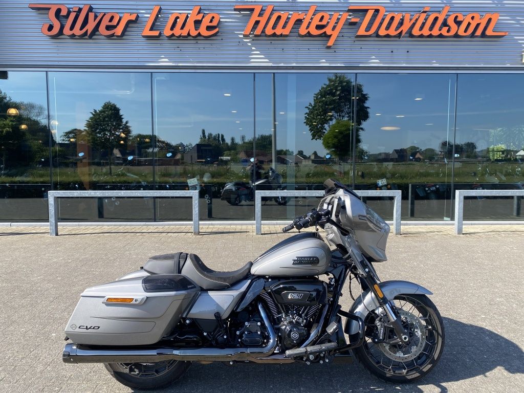  CVO Street Glide met 12 maanden waarborg