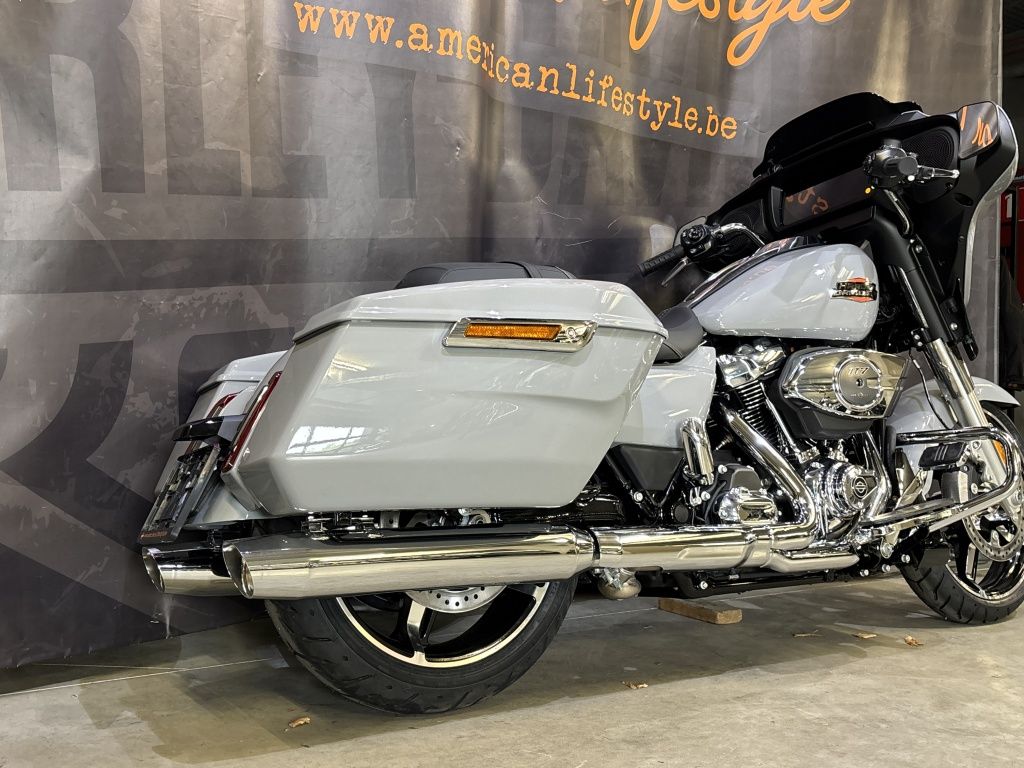 Touring Touring Street Glide FLHX  Touring Touring Street Glide FLHX