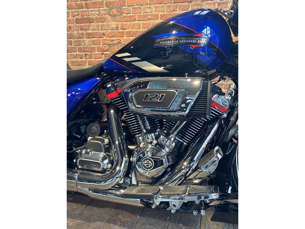 Tour CVO TOURING STREET GLIDE  Tour CVO TOURING STREET GLIDE