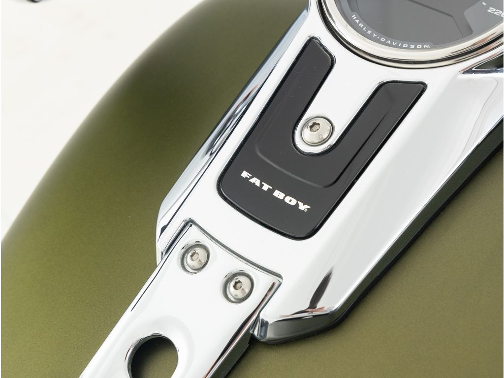 FLFBS Fat Boy 114 Solid Colour  FLFBS Fat Boy 114 Solid Colour