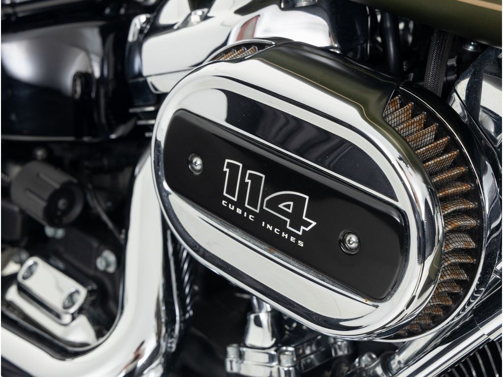 FLFBS Fat Boy 114 Solid Colour  FLFBS Fat Boy 114 Solid Colour