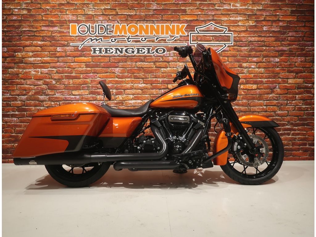  FLHXS Street Glide Spec. 114