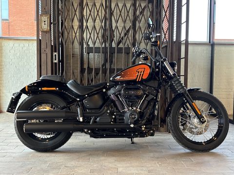  Chopper Softail Street bob FXBBS