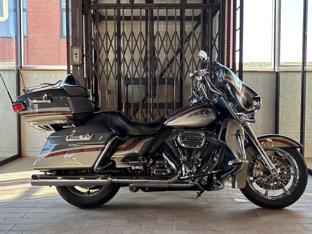  CVO TOURING ULTRA LIMITED FLHTKSE