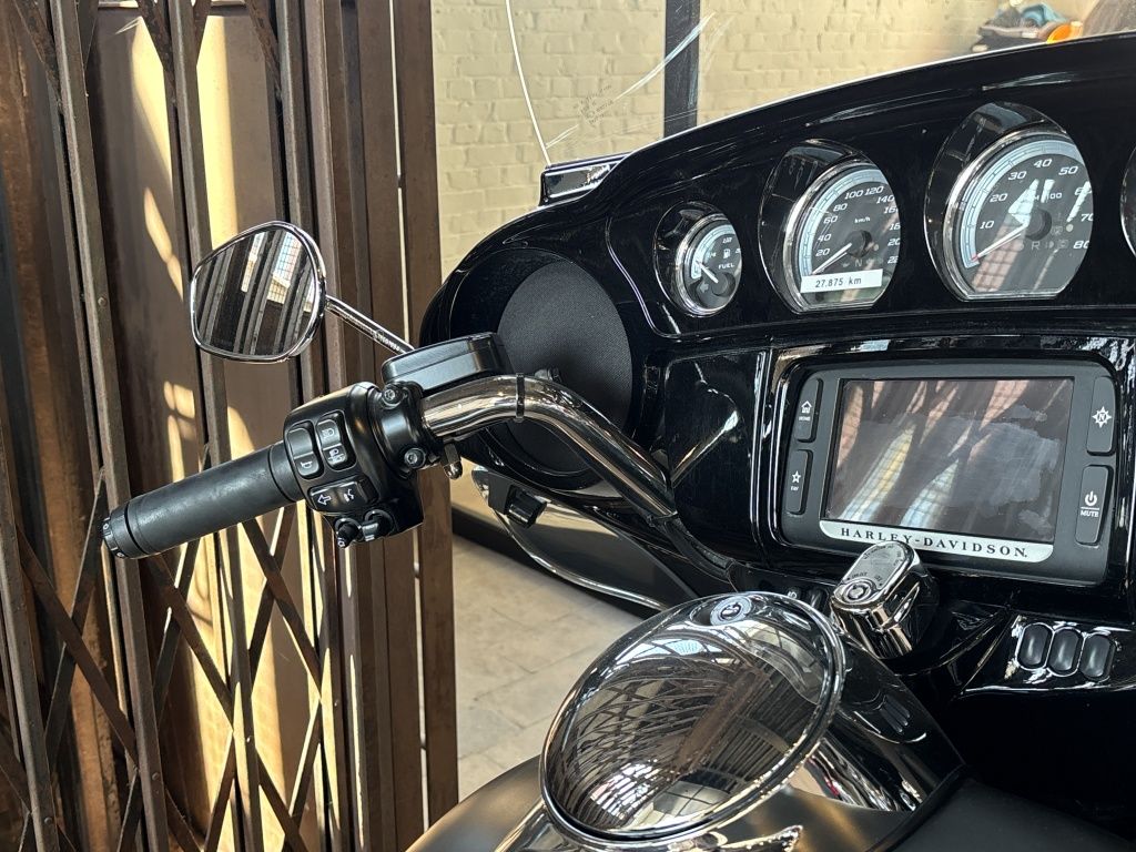 TOURING ULTRA LIMITED FLHTK  TOURING ULTRA LIMITED FLHTK