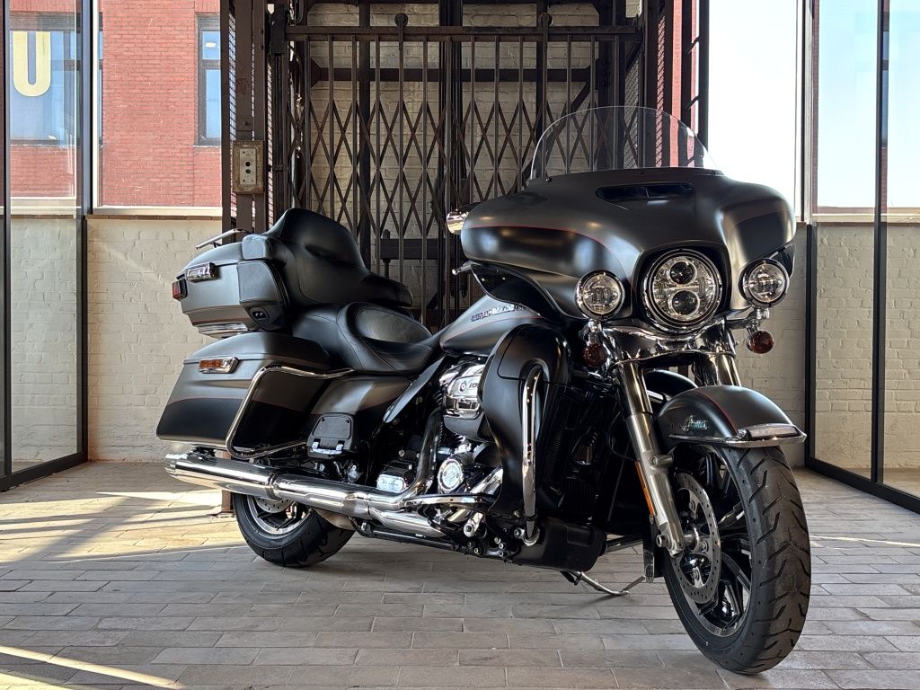 TOURING ULTRA LIMITED FLHTK  TOURING ULTRA LIMITED FLHTK