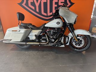  Tour Street glide cvo