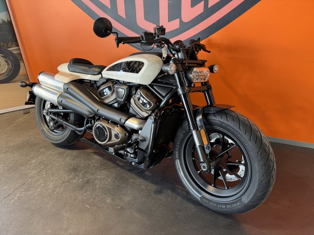 Cruiser Sportster s  Cruiser Sportster s