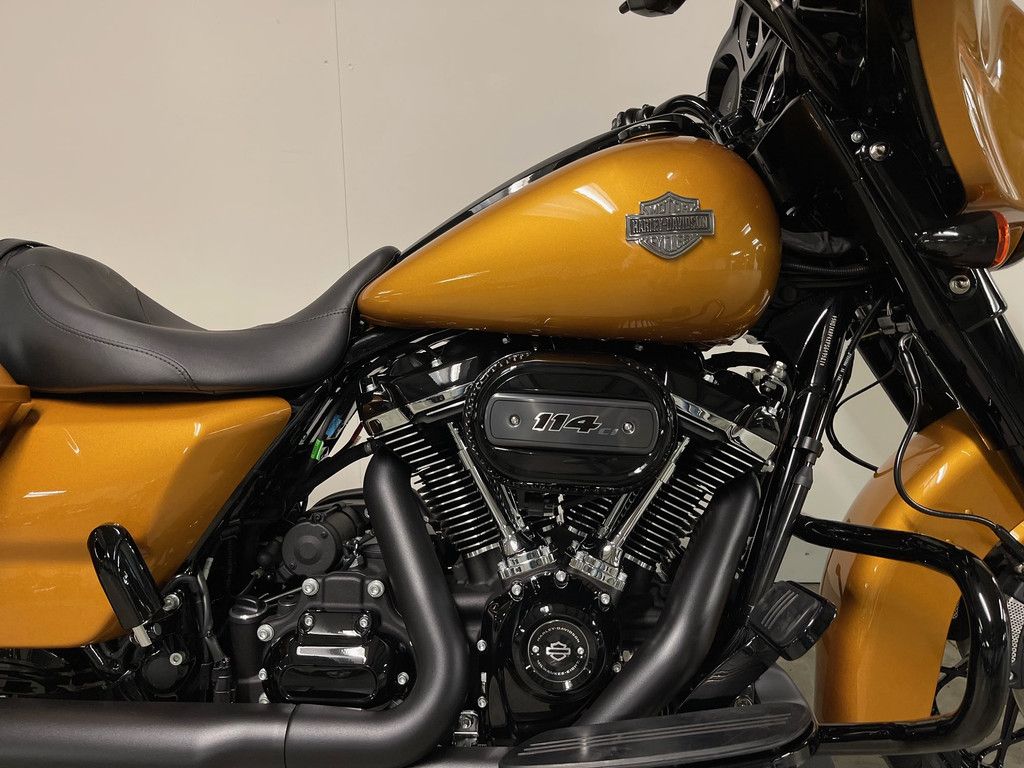 Tour TOURING FLHXS STREET GLIDE SPECIAL  Tour TOURING FLHXS STREET GLIDE SPECIAL