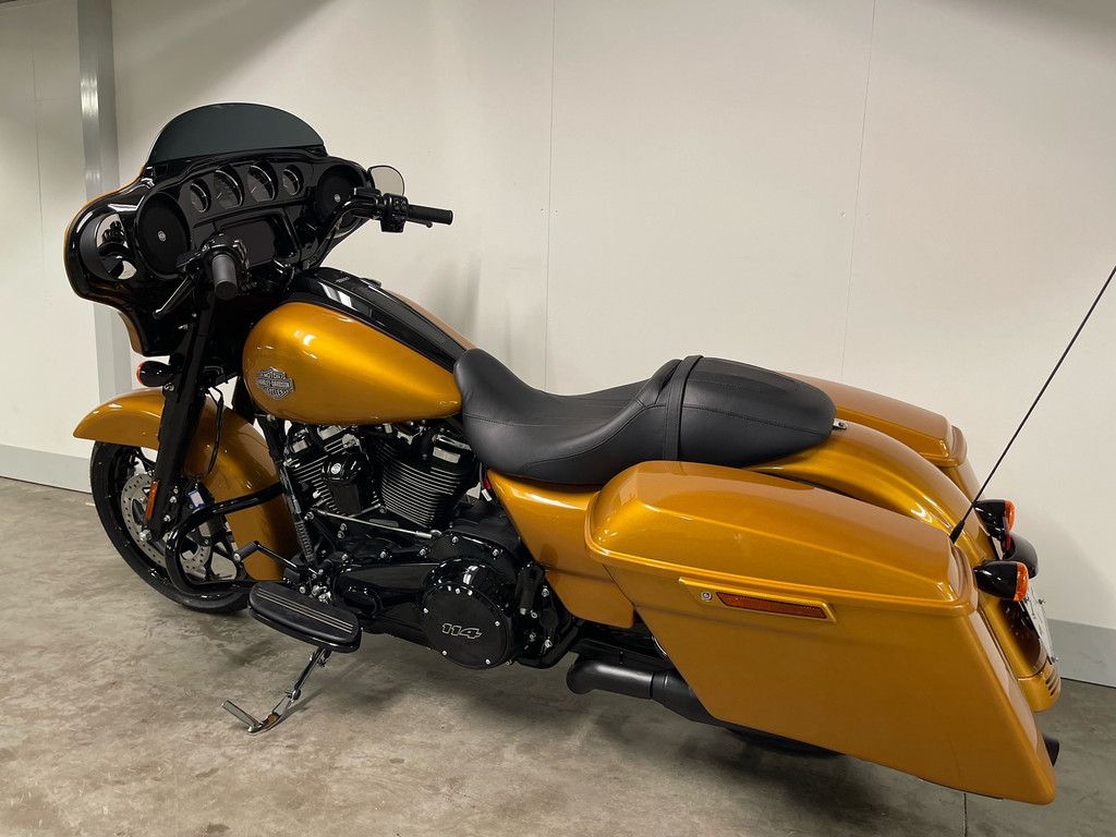 Tour TOURING FLHXS STREET GLIDE SPECIAL  Tour TOURING FLHXS STREET GLIDE SPECIAL