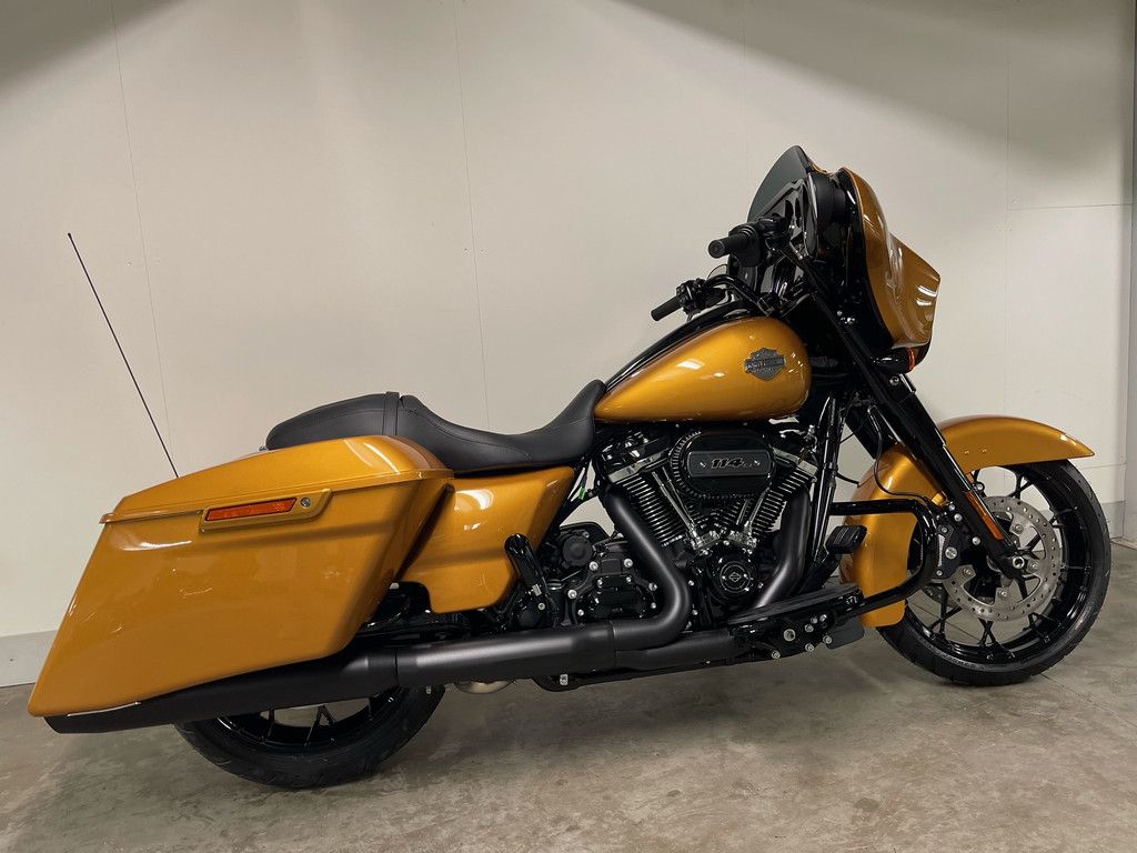Tour TOURING FLHXS STREET GLIDE SPECIAL  Tour TOURING FLHXS STREET GLIDE SPECIAL