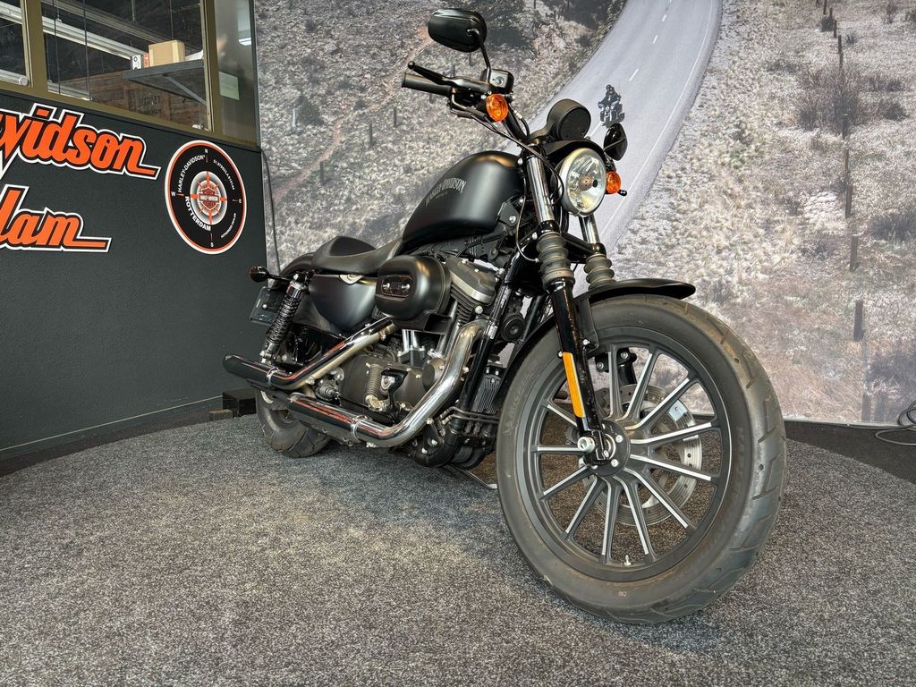  XL 883 N ABS Iron