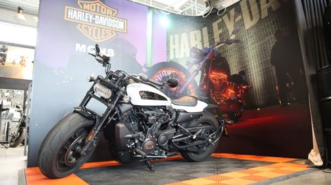  Tour Sportster's